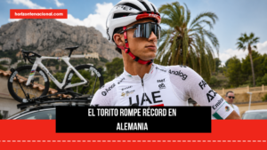 Isaac del Toro rompe récord en Alemania: es el más joven en ganar el prólogo del Tour